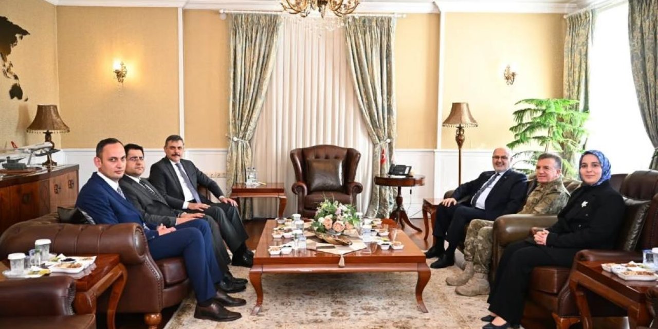Kavaklıoğlu’ndan Vali Çiftçi’ye ziyaret