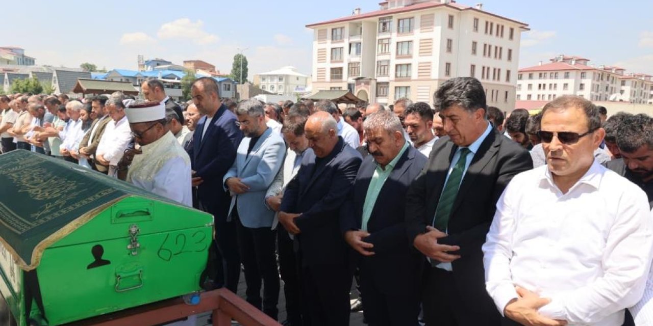 Akpunar’ın annesi toprağa verildi
