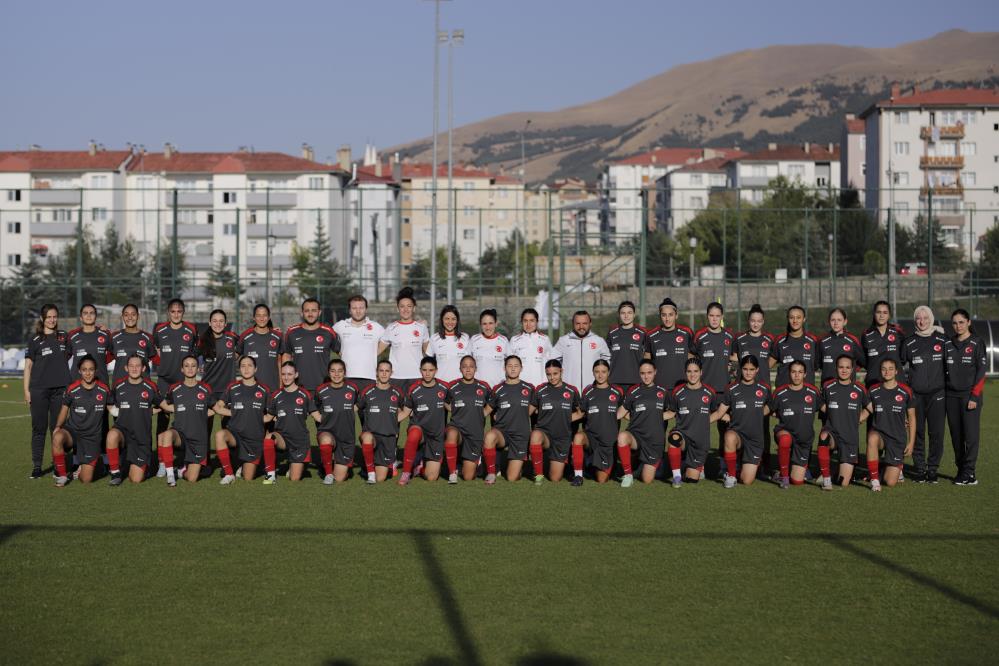 Erzurum hazırlık kampı sürüyor
