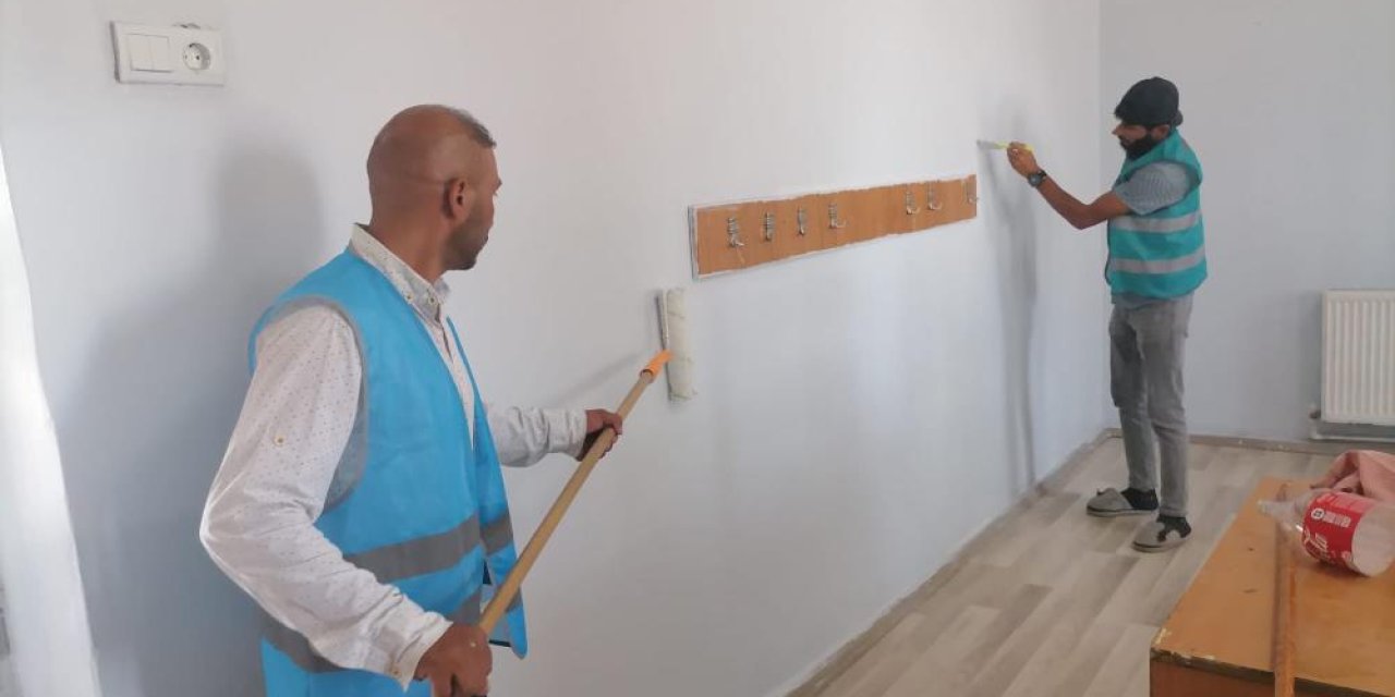 Yükümlüler denetimli serbestlik kapsamında okulları eğitim öğretim dönemine hazırlıyor