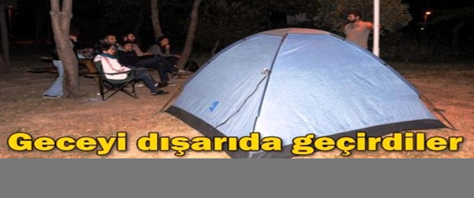 Çanakkale, geceyi dışarıda geçirdi