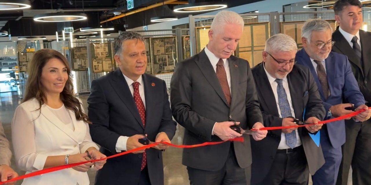 KGK’nin “Türkiye’deki Amerika” sergisini İstanbul Valisi açtı