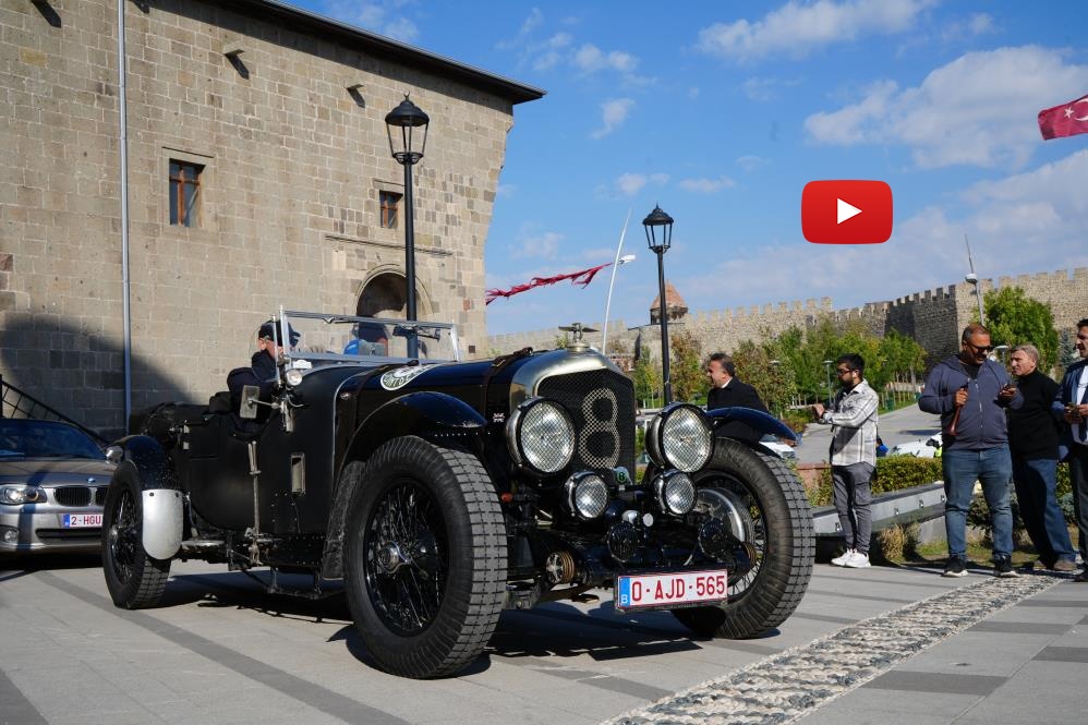 Klasik araç tutkunlarının Türkiye turu Erzurum'dan başladı