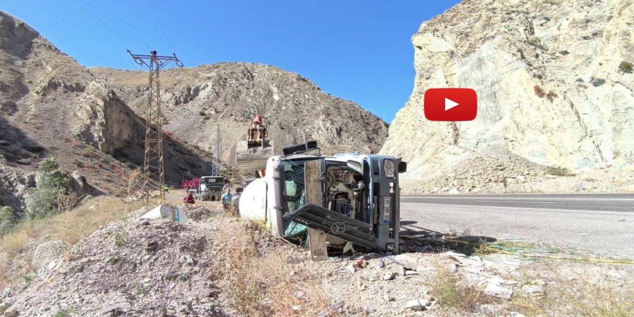 Erzurum-Artvin karayolunda kaza: Beton mikseri devrildi