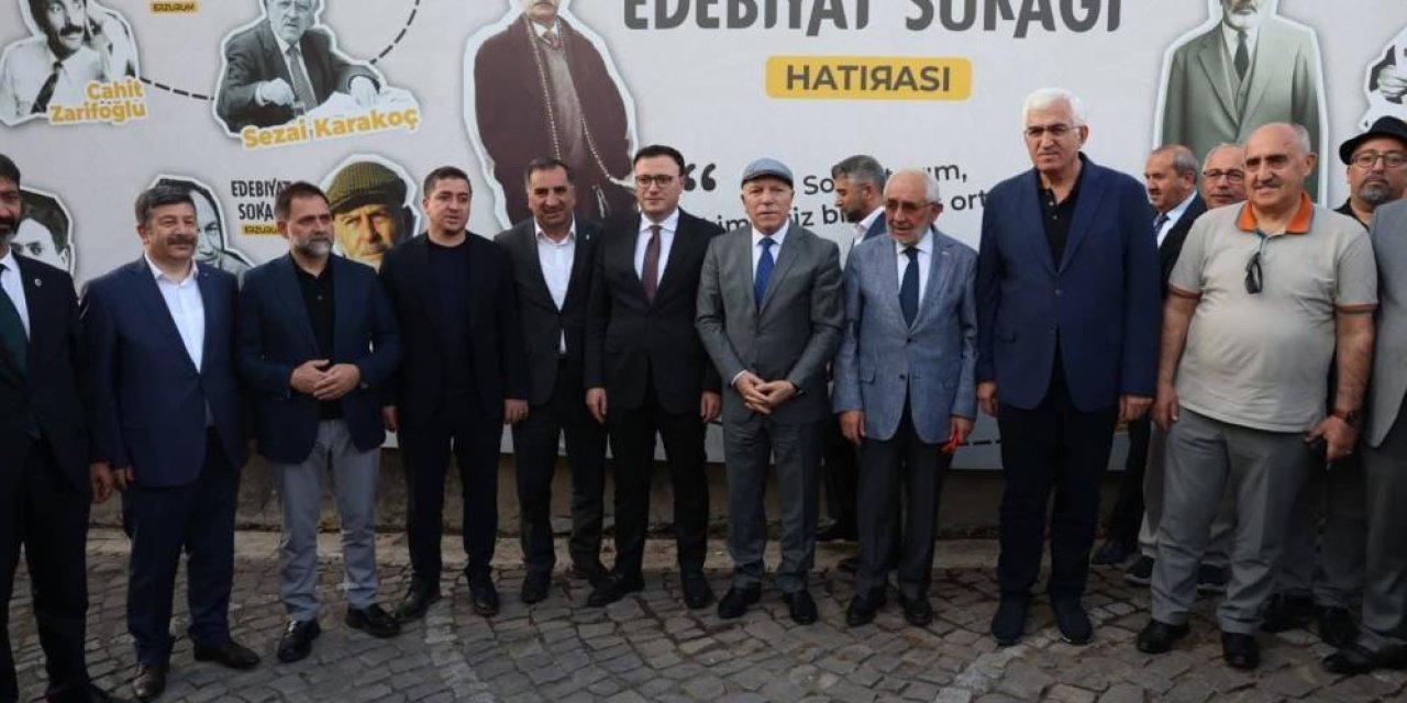 Erzurum Büyükşehir Belediyesi Dil ve Edebiyat Konağı’na yoğun ilgi