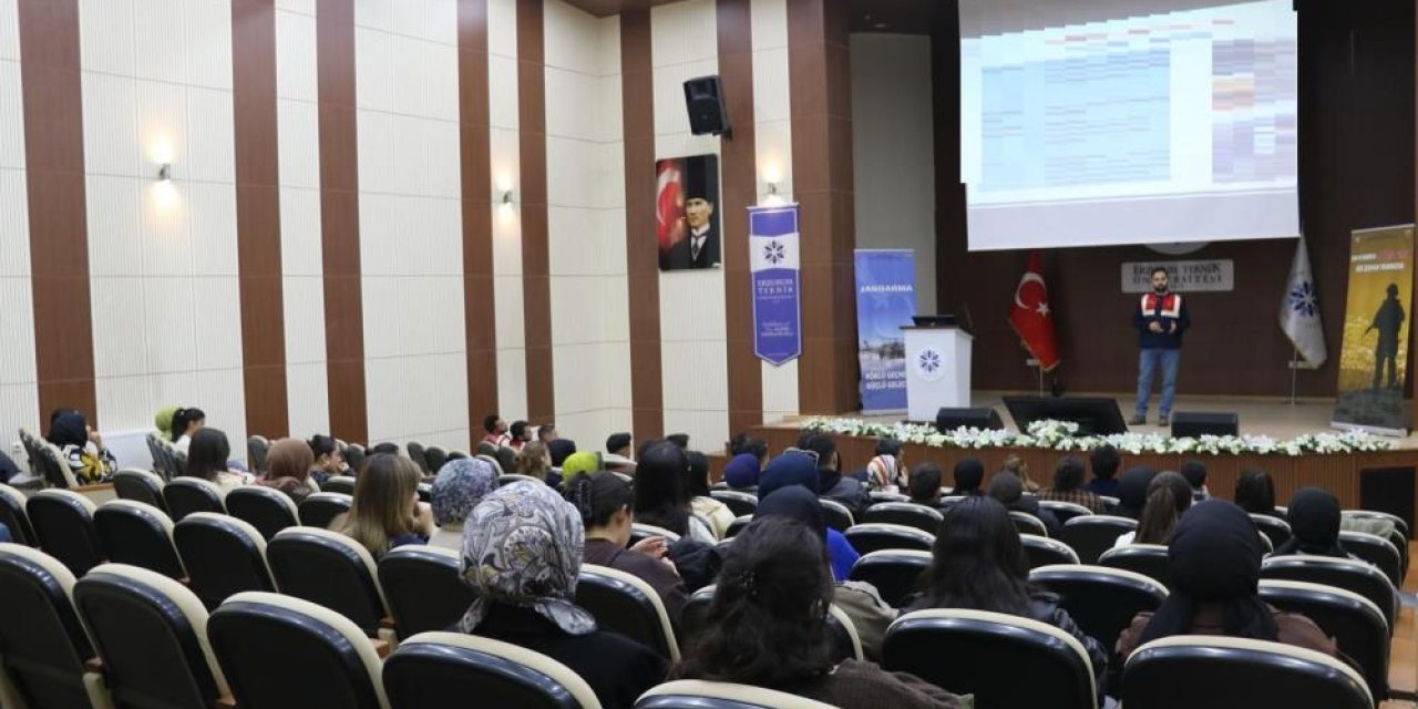 Jandarma ekipleri öğrencileri madde bağımlılığı konusunda bilgilendirdi