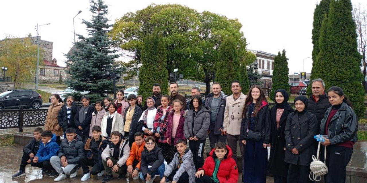 Aşkaleli öğrencilerden Erzurum gezisi: Tarih ve kültürle dolu bir gün