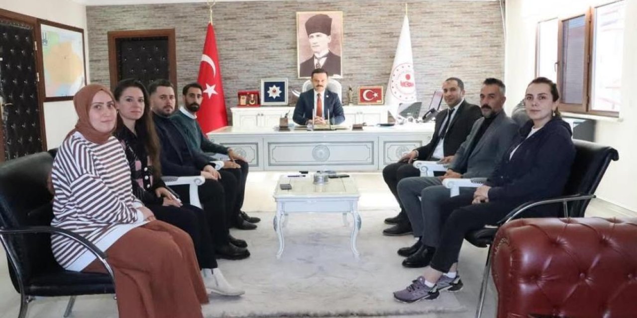 Karayazı Kaymakamlığı’nda proje değerlendirme toplantısı yapıldı