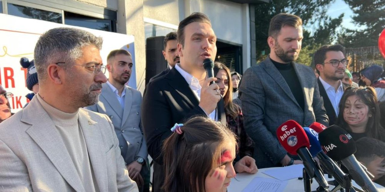 "Çocuklar için daha adil bir dünyayı hep birlikte inşa edeceğiz"