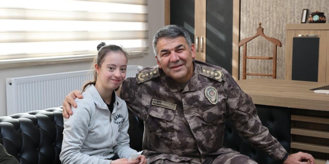 Emniyet müdürü Karaburun, okul önlerindeki uygulamaları denetledi