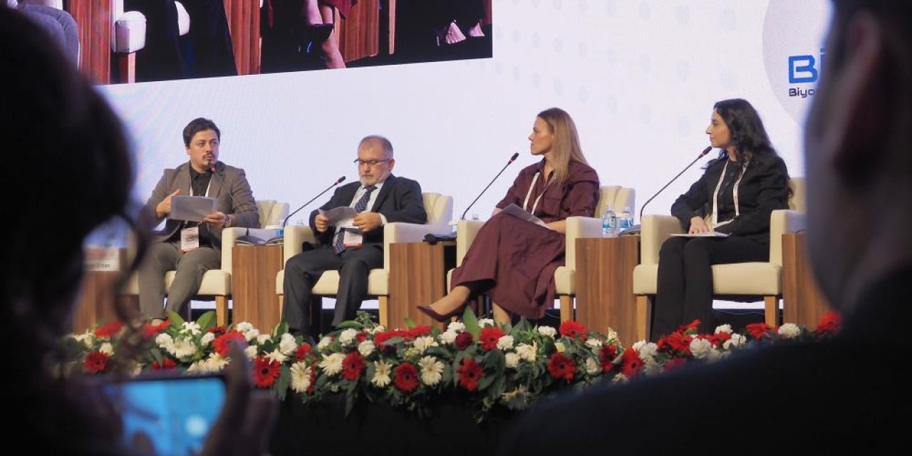 Biyomedikal sektörü Rektör Hacımüftüoğlu başkanlığında buluştu