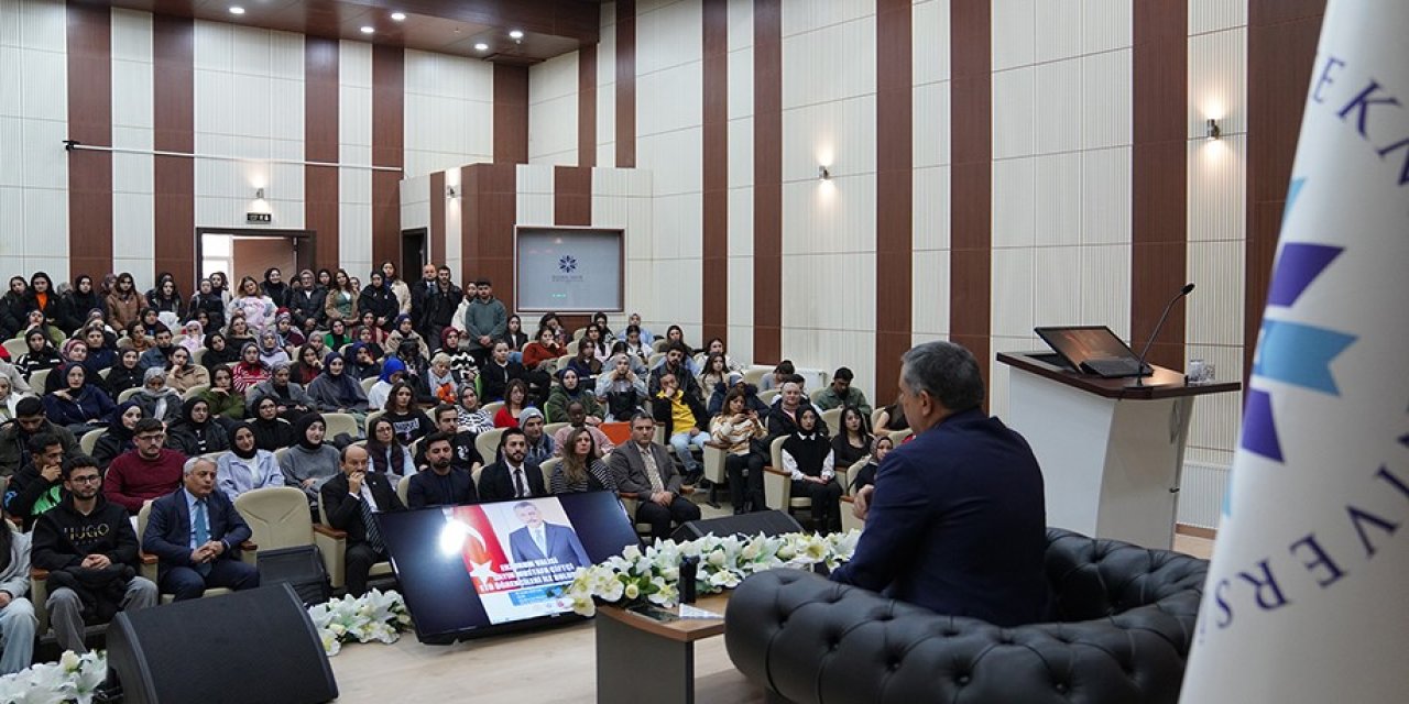 Erzurum Teknik Üniversitesi öğrencileri ile buluştu