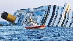 Hindistan'da Gemi Battı: 165 Kayıp Var!...