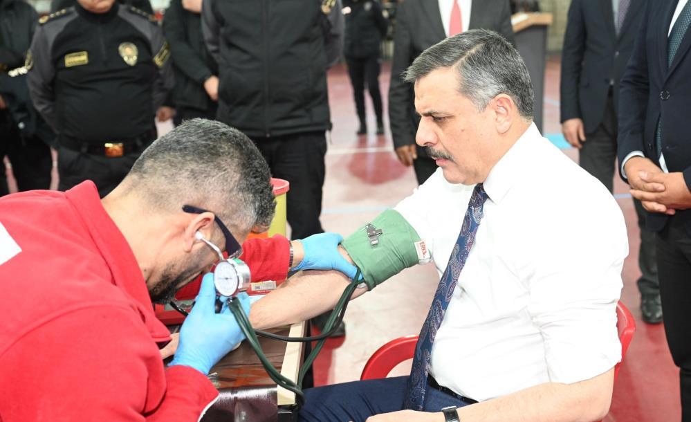 Vali Çiftçi 45’inci kez kan bağışında bulundu