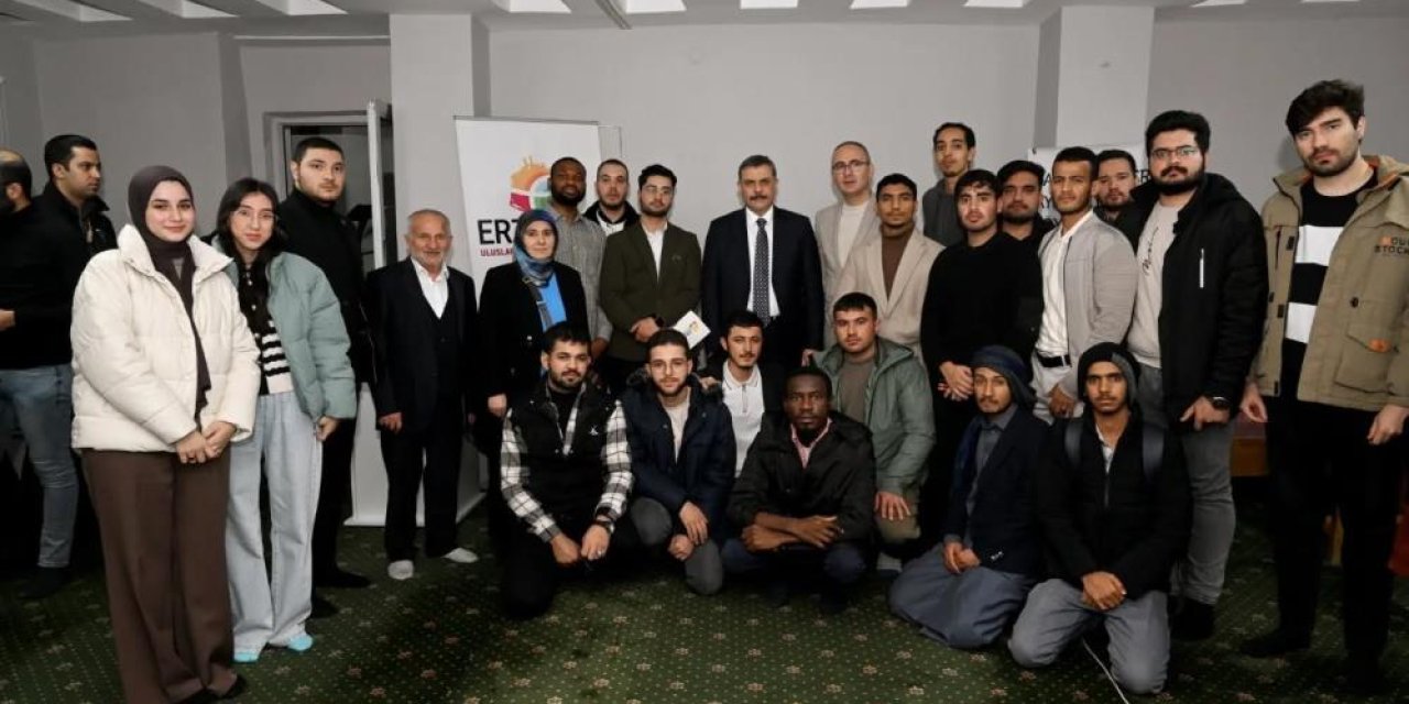 Vali Çiftçi, Uluslararası öğrencilerle biraraya geldi