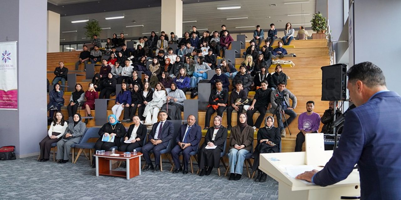 "Erzurum’daki kütüphaneleri tanımak ve tanıtmak" söyleşisi düzenlendi