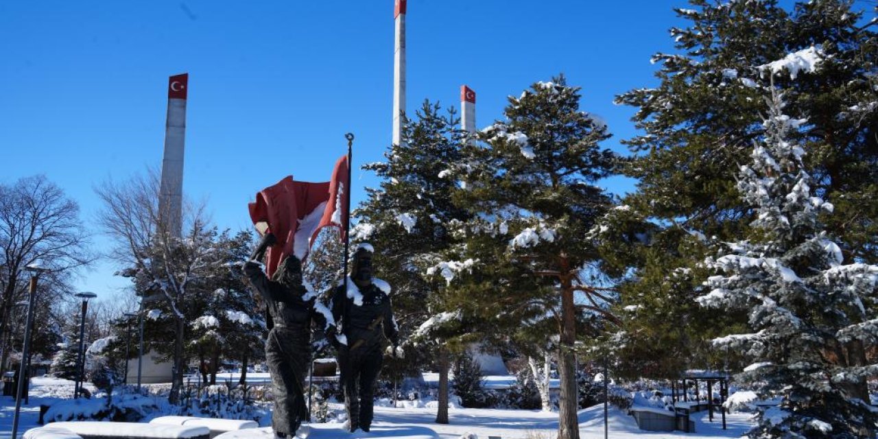 Meteorolojiden bölge için kuvvetli yağış, rüzgar, buzlanma ve çığ uyarısı