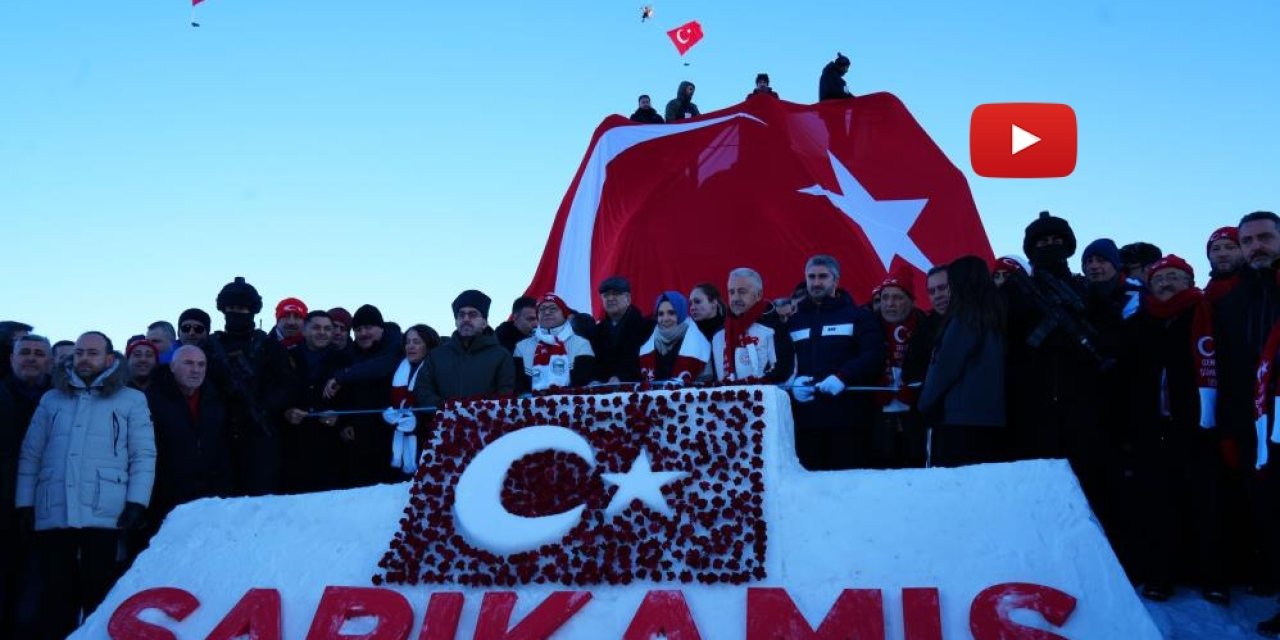 Sarıkamış'ta şehitler anısına kardan heykeller açıldı