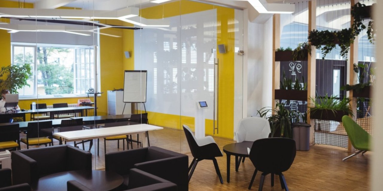Ofis Dekorasyonu İstanbul Trendleri ile Çalışma Alanlarını Yeniden Tanımla