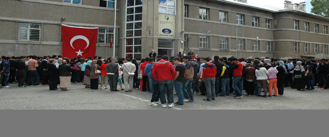 Tarihi Erzurum Lisesi 40 bin öğrenci mezun etti