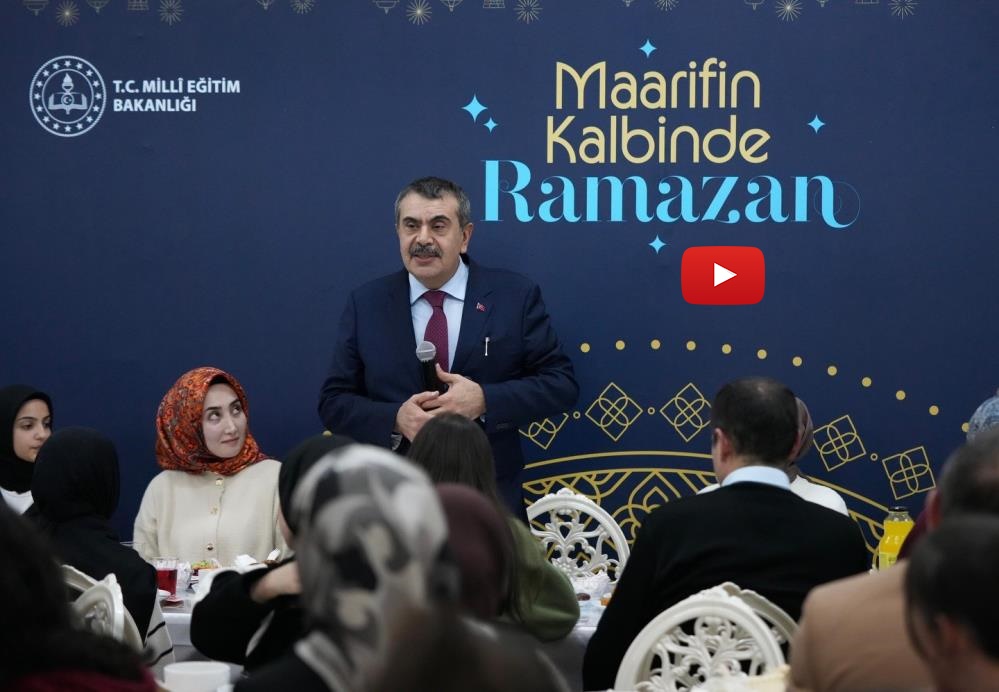 Milli Eğitim Bakanı Tekin, Erzurum’da şehit aileleri ve gazilerle buluştu, ilk iftarını öğrencilerle açtı