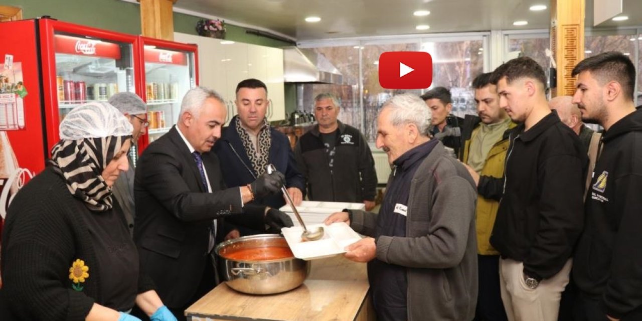 Oltu Belediyesi günlük 500 kişiye iftar yemeği veriyor