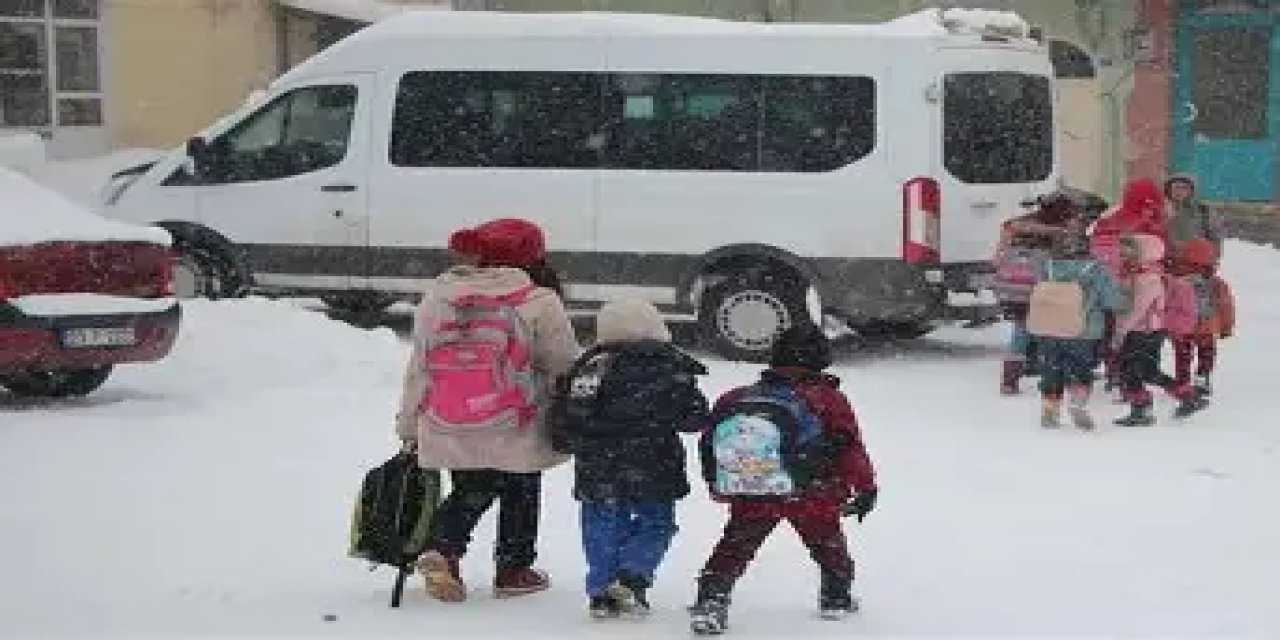 Erzurum'da taşımalı eğitime bir gün ara verildi