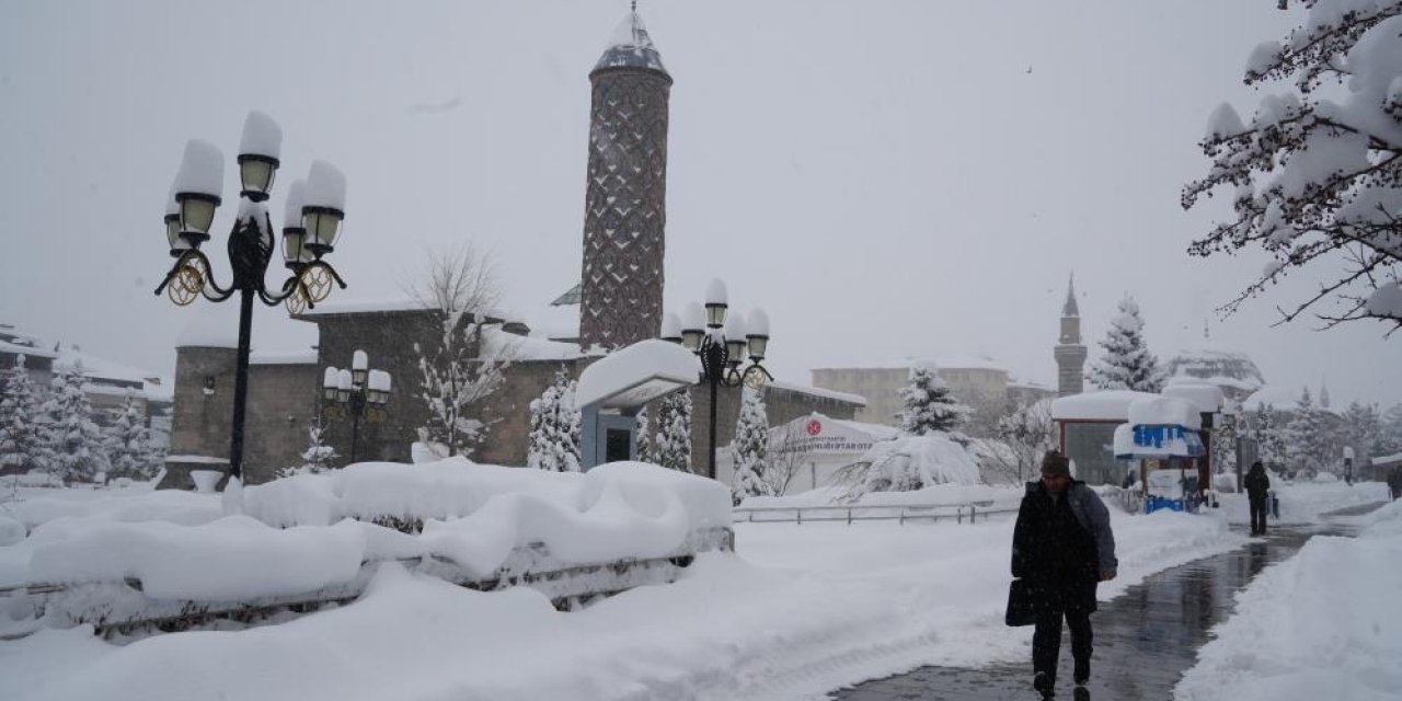 Gece kar yağışı bekleniyor