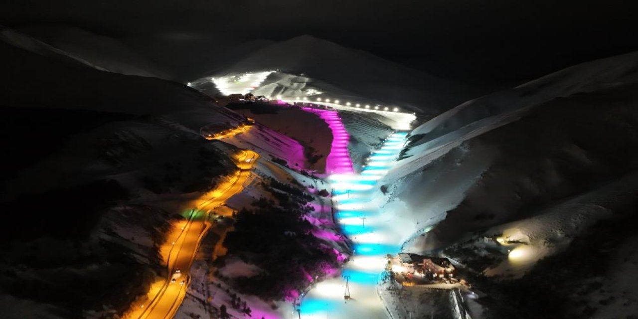 Palandöken'de gece kayağı keyfi