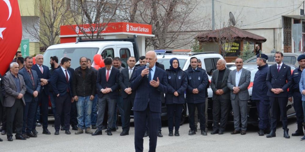 Uzundere Belediyesi’nde 10 Araçlık Filo Tanıtımı