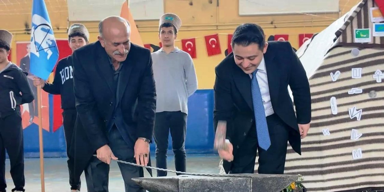 Şenkaya’da ‘Türk Dünyası ve Toplulukları’ Haftası kutlandı