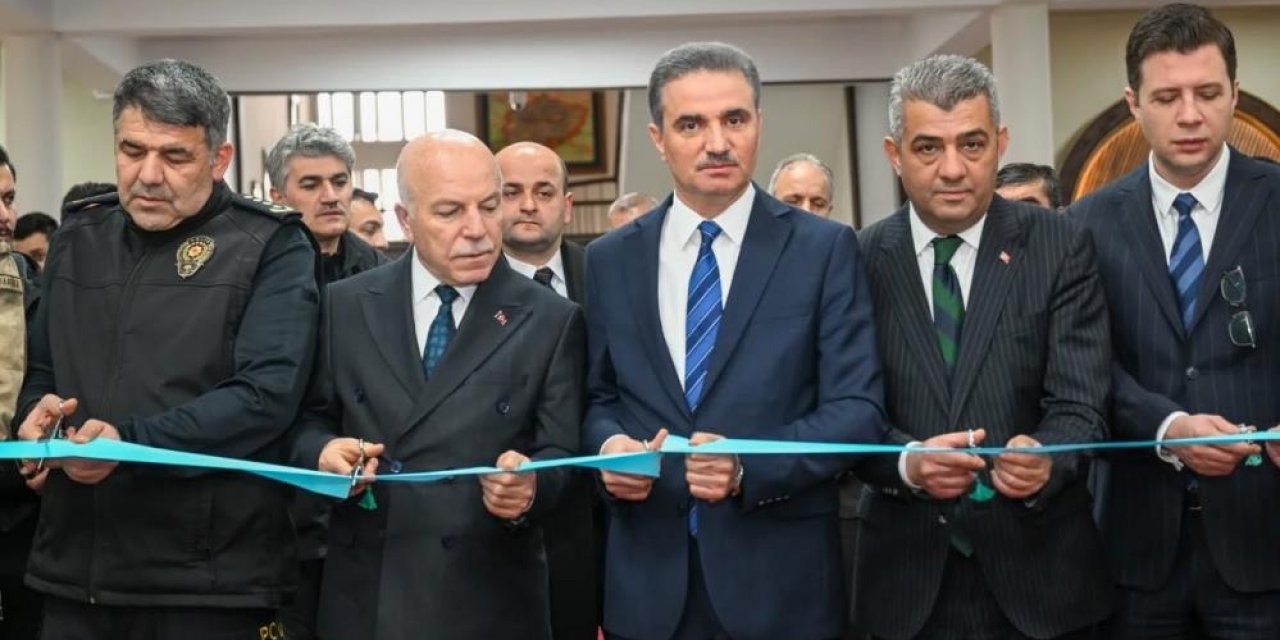 Erzurum’da "Sanatın diliyle değerlerimiz" sergisi açıldı