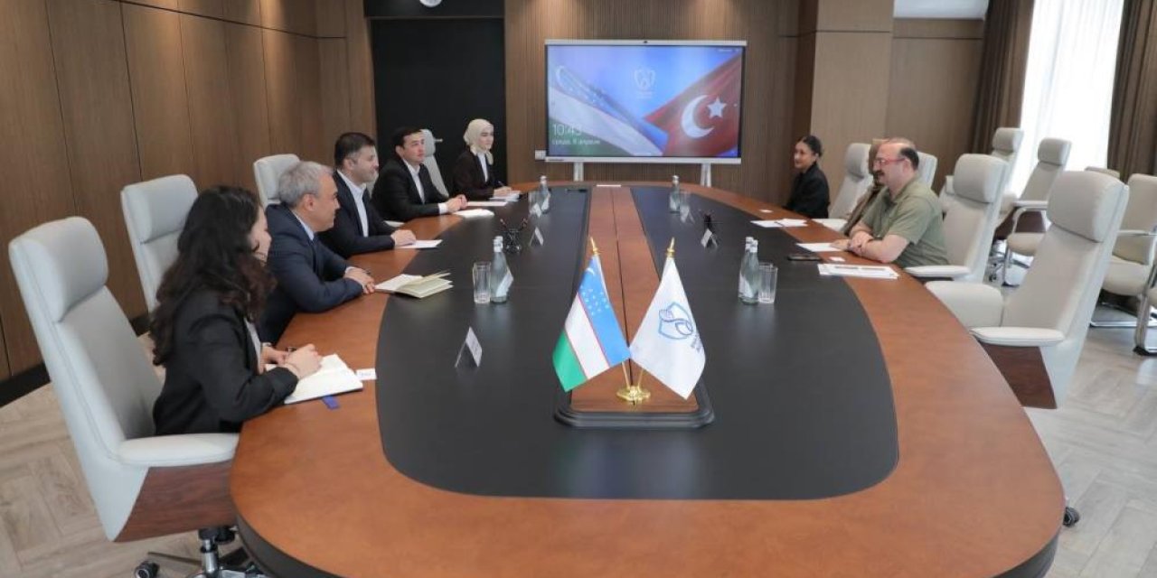 Rektör Hacımüftüoğlu’ndan Özbekistan’da kritik ilaç zirvesi