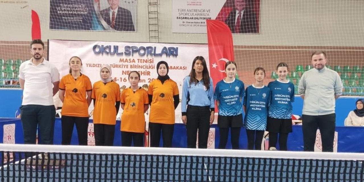 Horasan masa tenisinde Türkiye dokuzuncusu oldu