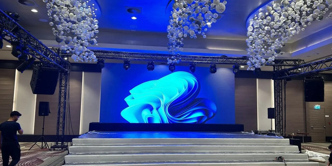 Sahne Kurulum Süreci: Teknik Detaylar ve Kritik Aşamalar