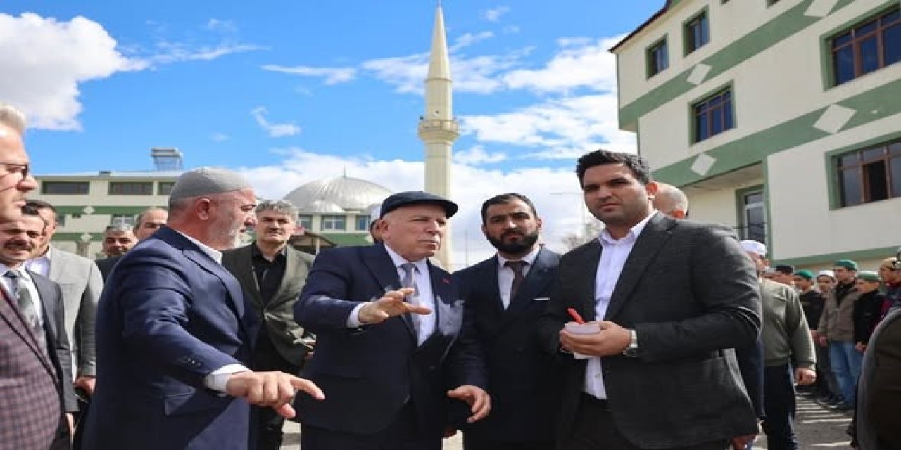Başkan Sekmen'den Çat çıkarması