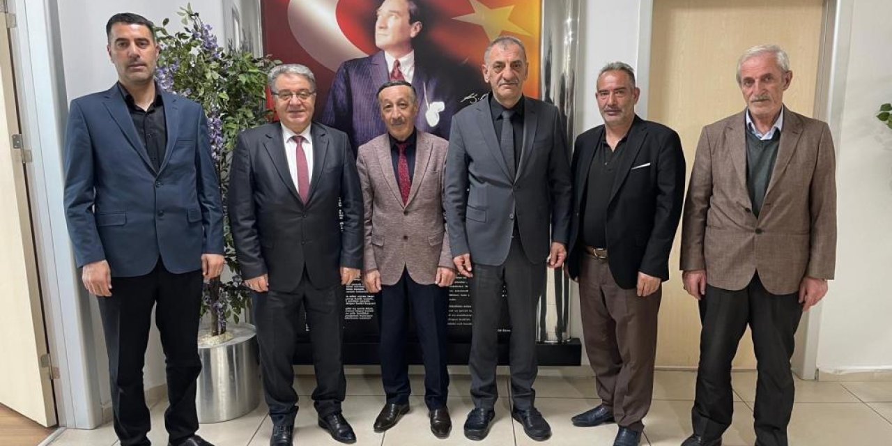 Emeklilerden SGK’ya anlamlı ziyaret