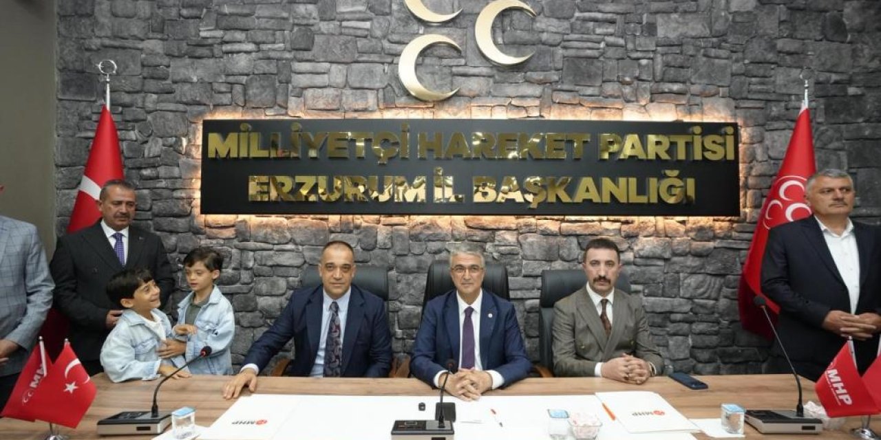 MHP’de bayramlaşma
