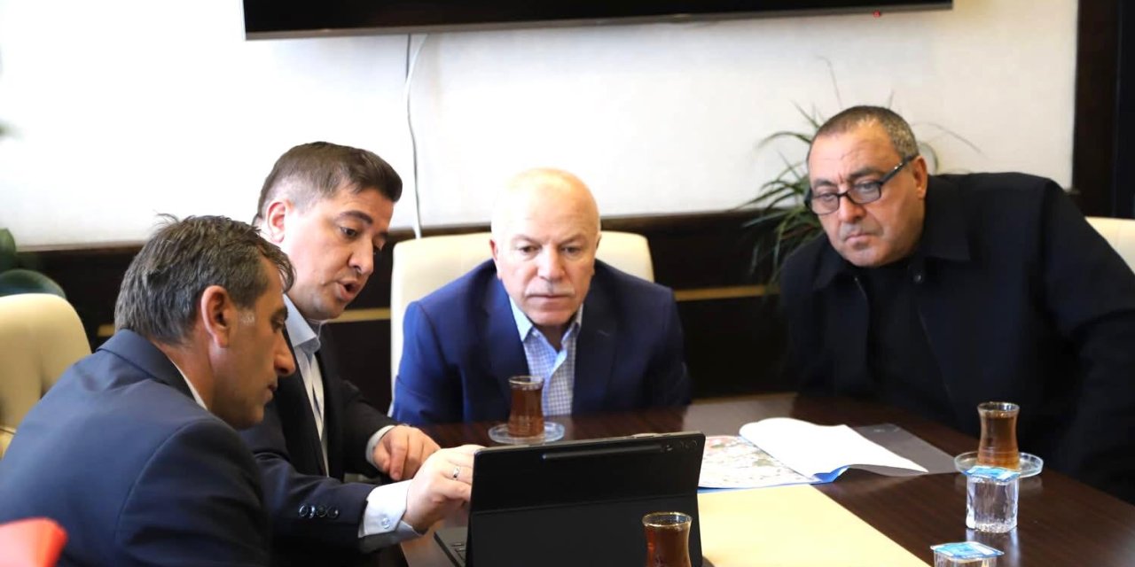 Başkan Sekmen’den Narman Belediyesine Nezaket Ziyareti