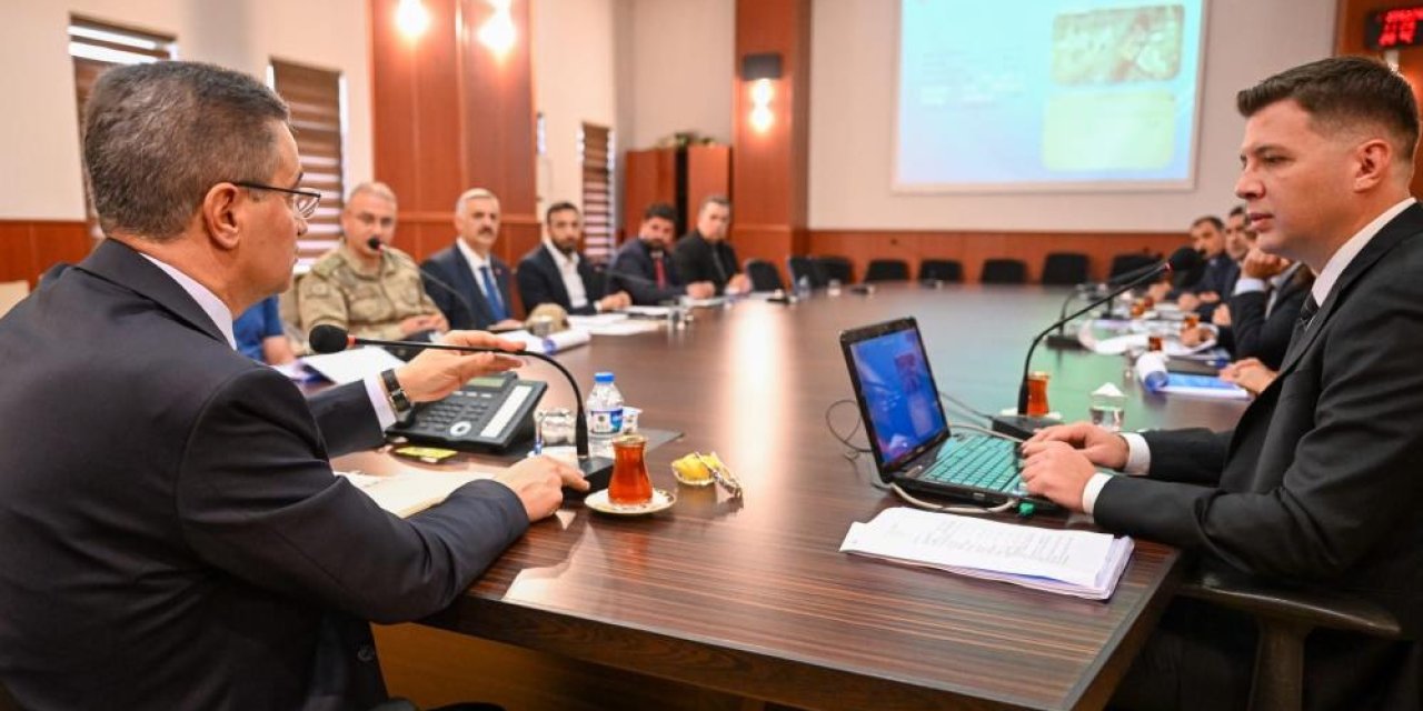 İlçenin genel durumu Vali Baruş'a anlatıldı
