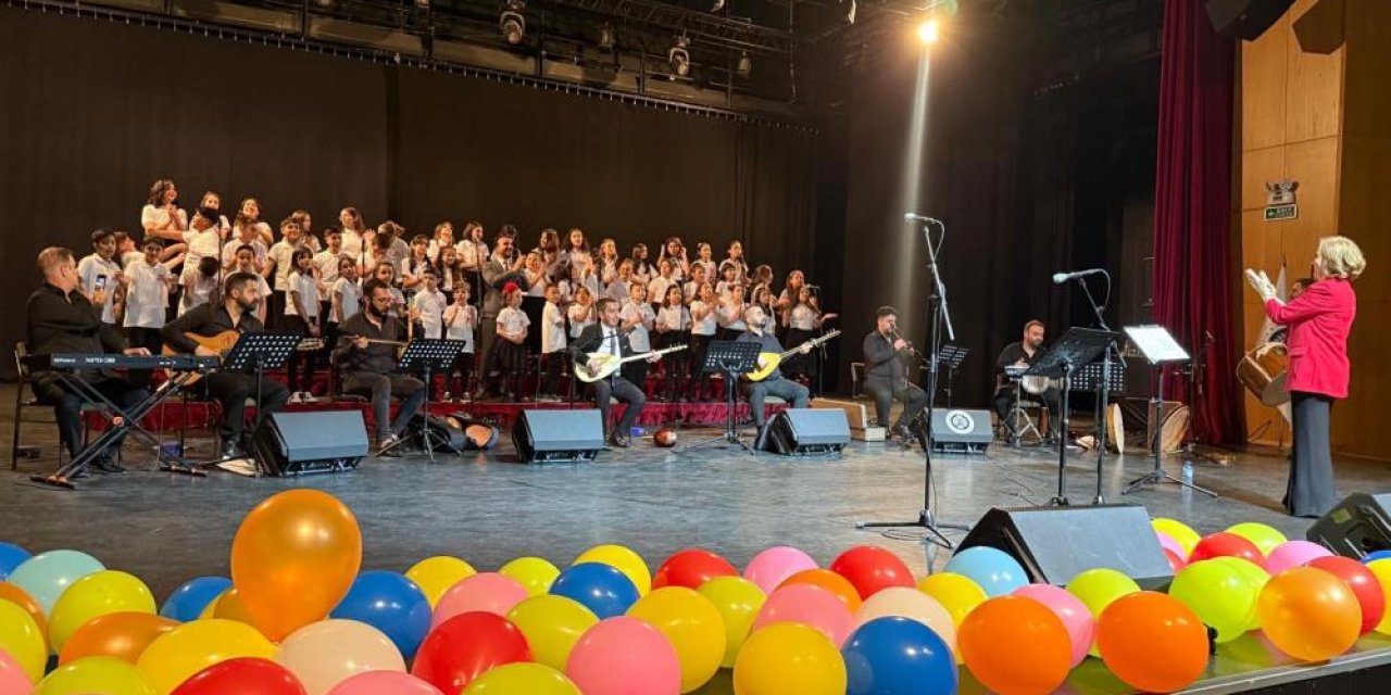 Erzurum'da türkü dolu gece