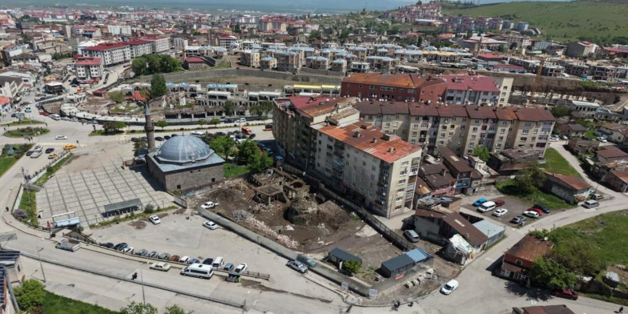 Ahi Toman Baba Kümbeti restore ediliyor