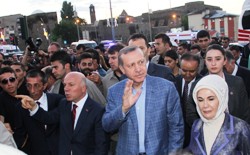 Başbakan Erdoğan Erzurum'da 5 Bin Kişiyle İftar Yaptı