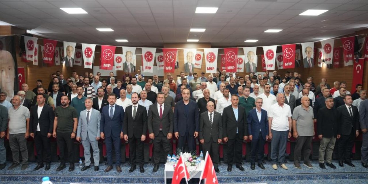 MHP Tortum İlçe Başkanlığı'nda İlhan Uzun güven tazeledi