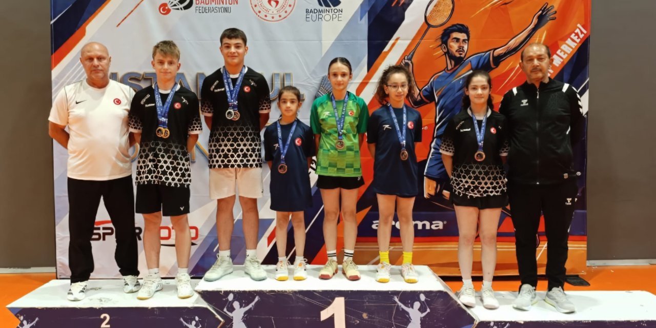 İSTANBUL'DA YAPILAN ULUSLARARASI TURNUVADA ERZİNCAN'LI SPORCULAR 9. MADLYAYLA DÖNDÜLER.