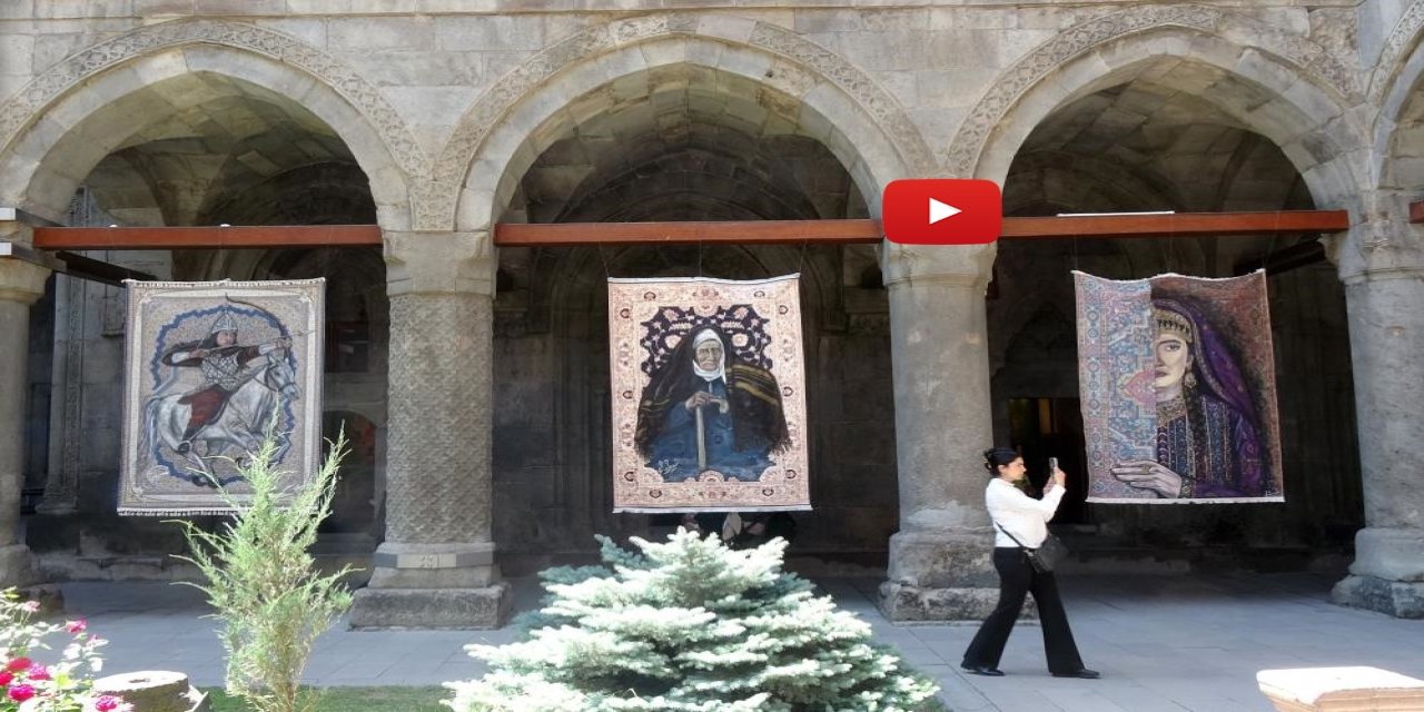 Türkiye'de bir ilki yapıyor: Kilim üzerine fırçasıyla Türk tarihini resmediyor