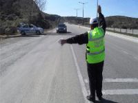 Erzurum'da Polise Ruhsat İçinde Uyuşturucu Verdi