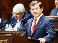 Davutoğlu'ndan 3 Dönem Kuralına Takılanlara Jest