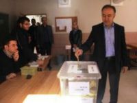 Erzurum Valisi Ahmet Altıparmak 1165 Nolu Sandıkta Oyunu Kullandı