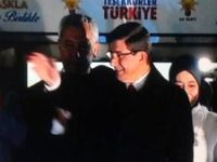 VE DAVUTOĞLU BALKONA ÇIKTI ! 3 ÖNEMLİ MESAJ VERDİ..